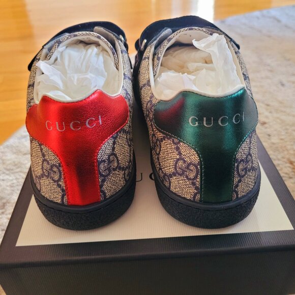 Gucci Sneakers - Picture 9 of 13